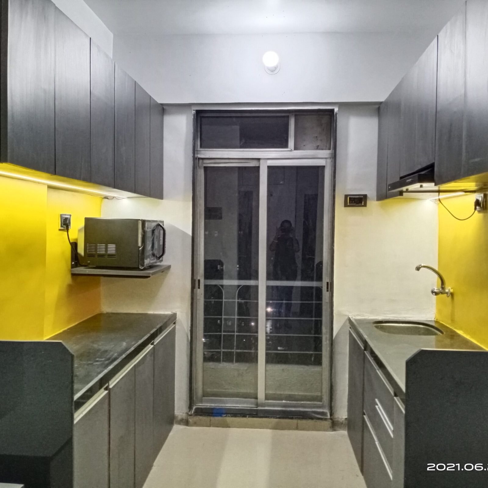 module: a;
hw-remosaic: 0;
touch: (-1.0, -1.0);
modeInfo: ;
sceneMode: Hdr;
cct_value: 0;
AI_Scene: (-1, -1);
aec_lux: 63.0;
hist255: 0.0;
hist252~255: 0.0;
hist0~25: 0.0;