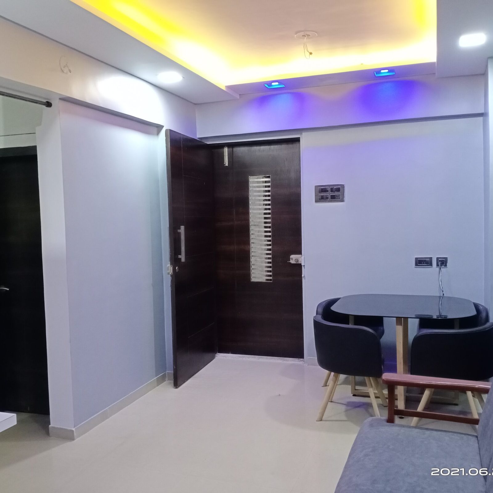 module: a;
hw-remosaic: 0;
touch: (0.5675926, 0.5675926);
modeInfo: ;
sceneMode: Night;
cct_value: 0;
AI_Scene: (-1, -1);
aec_lux: 57.0;
hist255: 0.0;
hist252~255: 0.0;
hist0~25: 0.0;