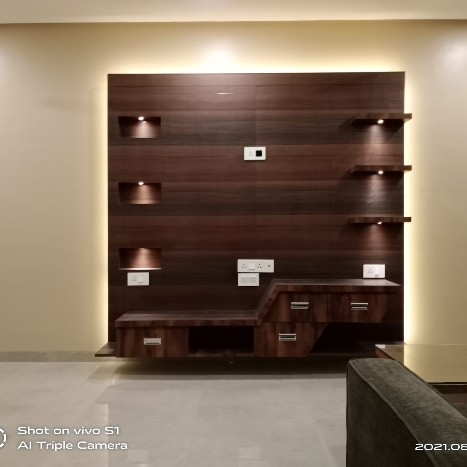 module: a;
hw-remosaic: 0;
touch: (-1.0, -1.0);
modeInfo: ;
sceneMode: Night;
cct_value: 0;
AI_Scene: (-1, -1);
aec_lux: 59.0;
hist255: 0.0;
hist252~255: 0.0;
hist0~25: 0.0;